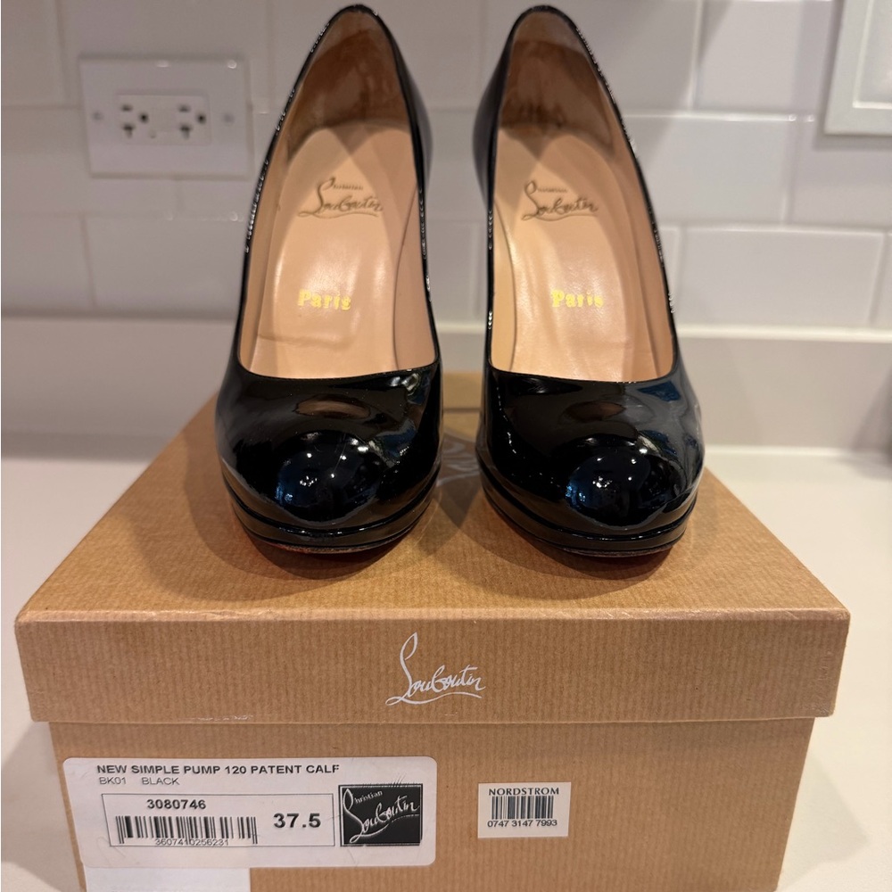 Christian Louboutin black patent pump 120.        Size 37.5